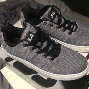 Women’s Fila sneakers size 8